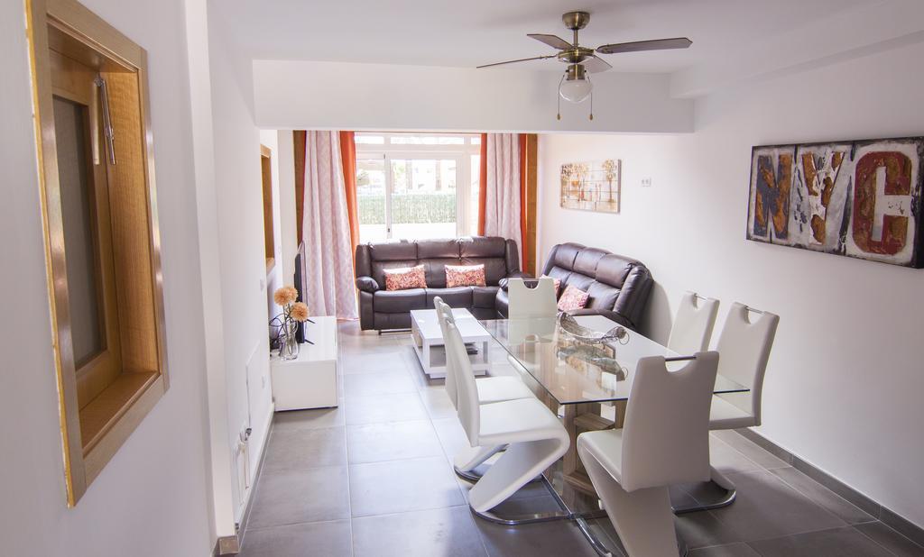 Anju Villas Los Delfines Bravo'S Apartments Corralejo Buitenkant foto